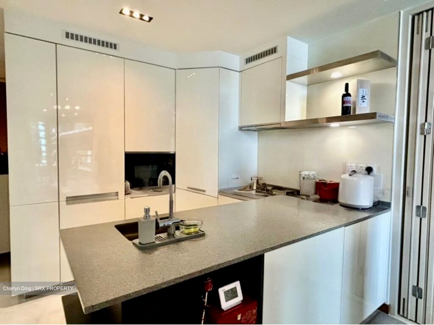Marina One Residences (D1), Apartment #524895181